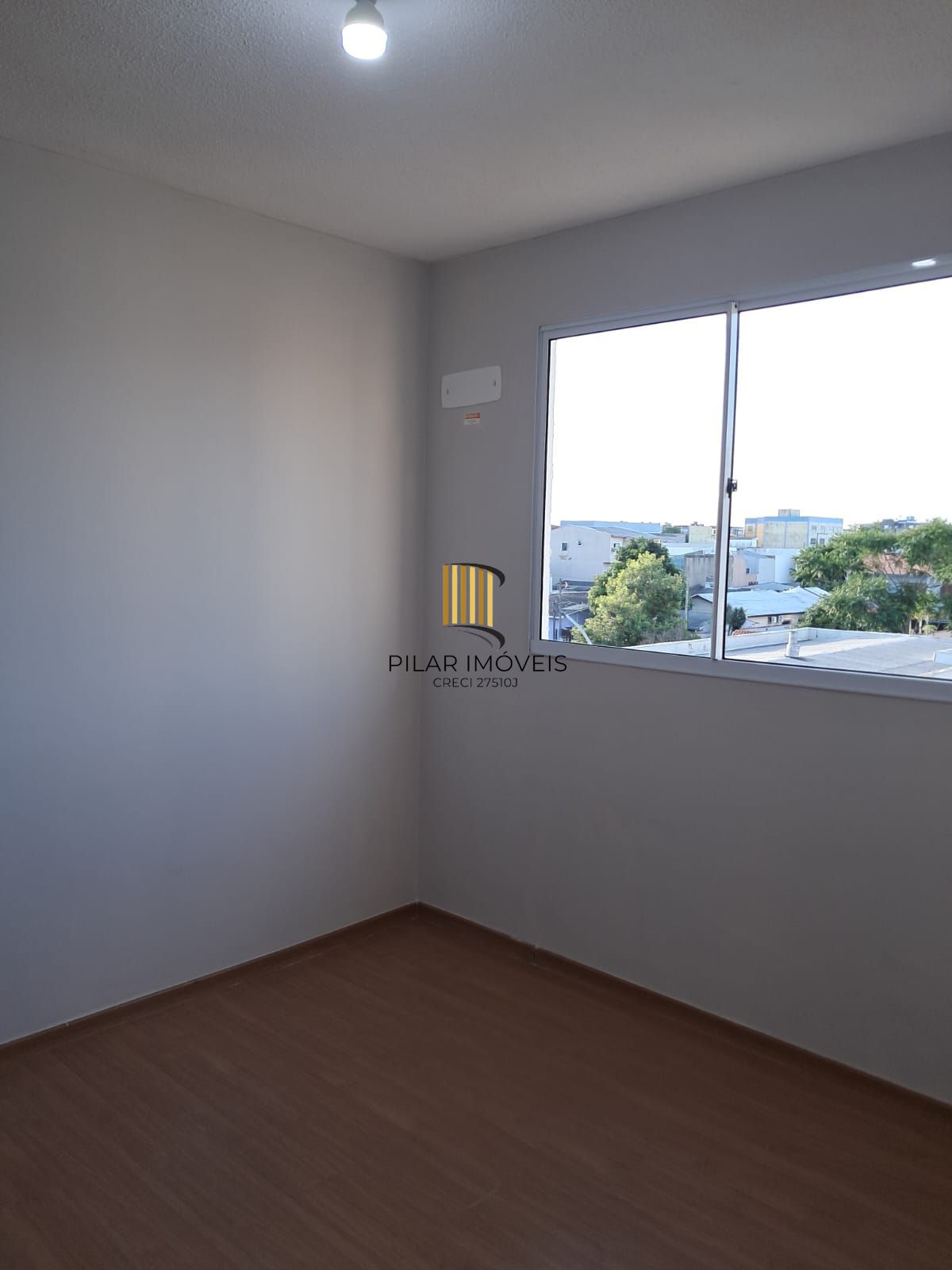 Apartamento com 2 quartos, vaga de garagem e elevador no bairro Estância velha