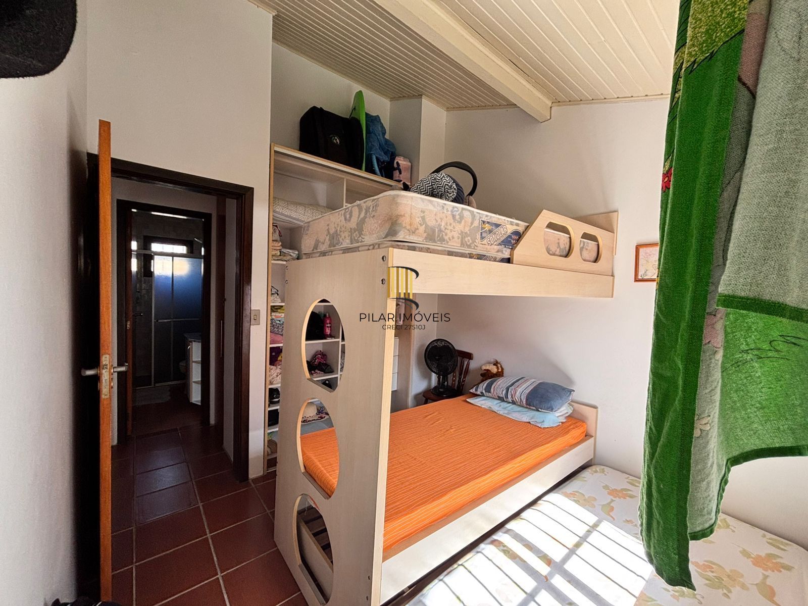 Sobrado 2 dormitórios com suite Condomínio Fechado Capão Novo