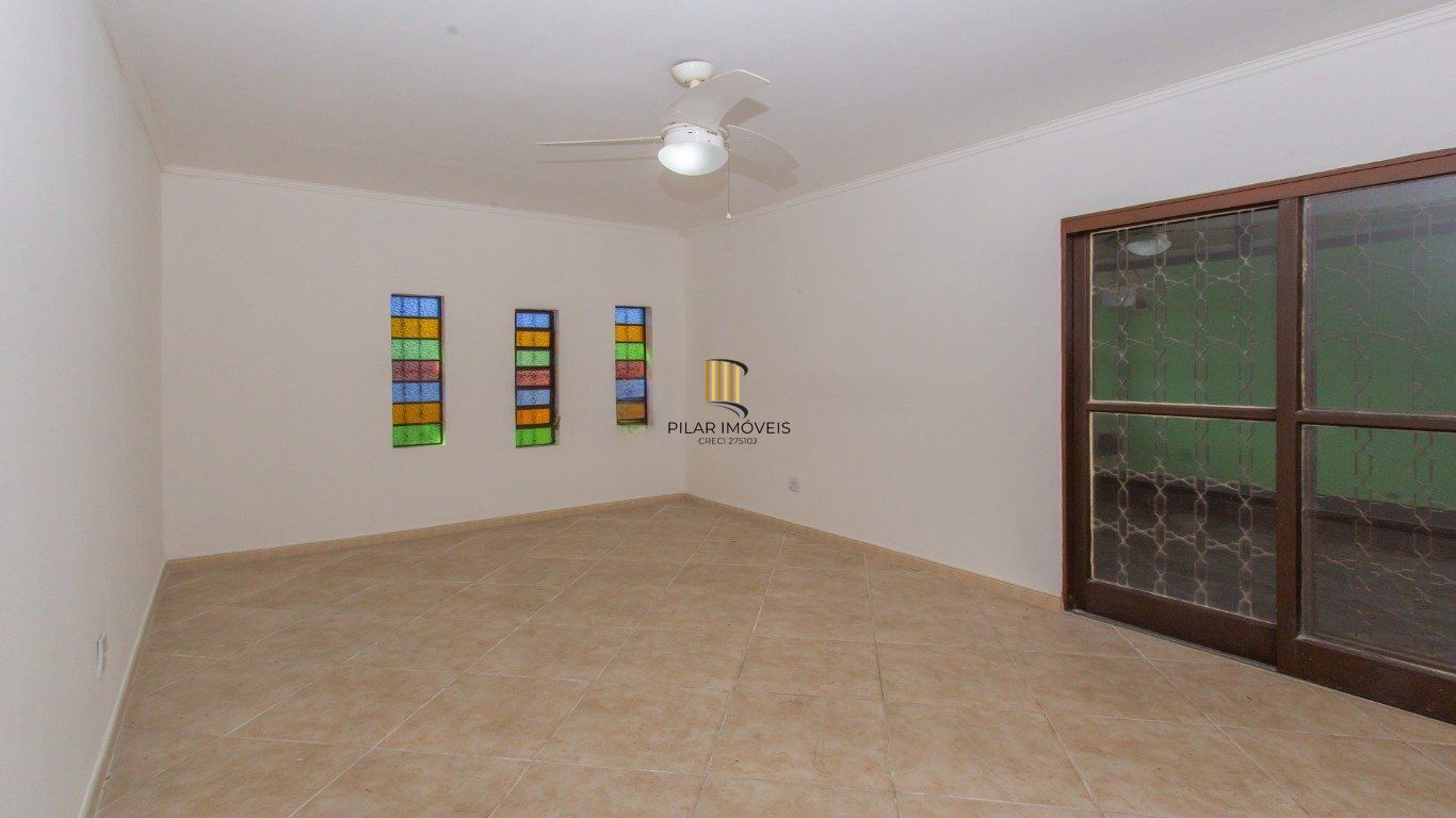 Casa 3 Dorm com Suíte e 4 Vagas no Jardim do Salso Próx PUCRS