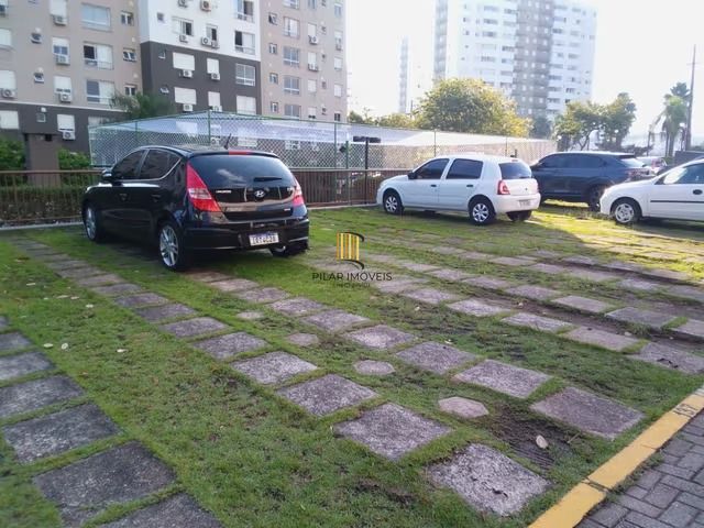 Apartamento de 2 dormitórios, elevador no Bairro jardim carvalho Porto Alegre.