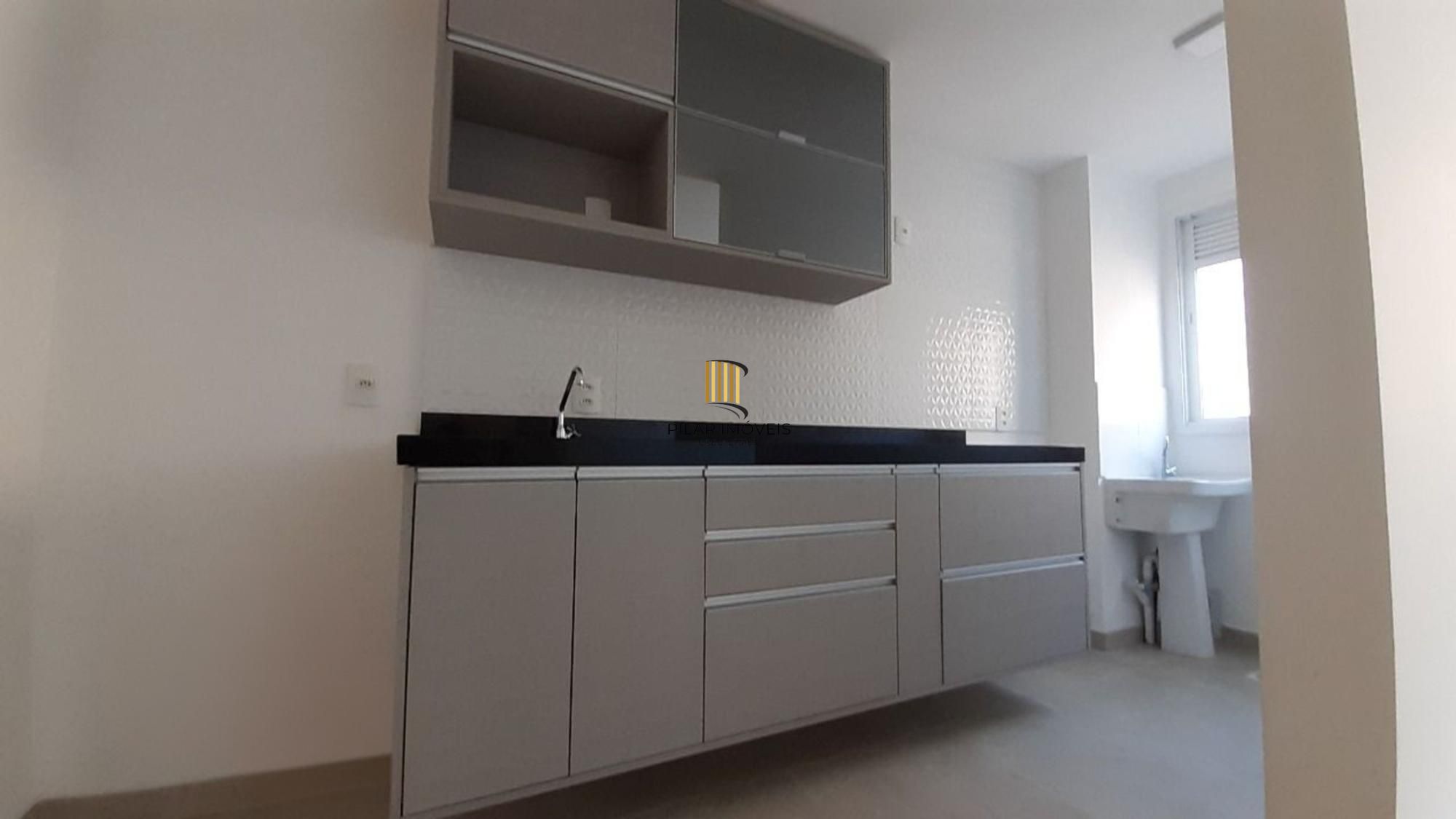 Apartamento de 2 dormitórios com 1 vaga de garagem e elevador em Canoas.