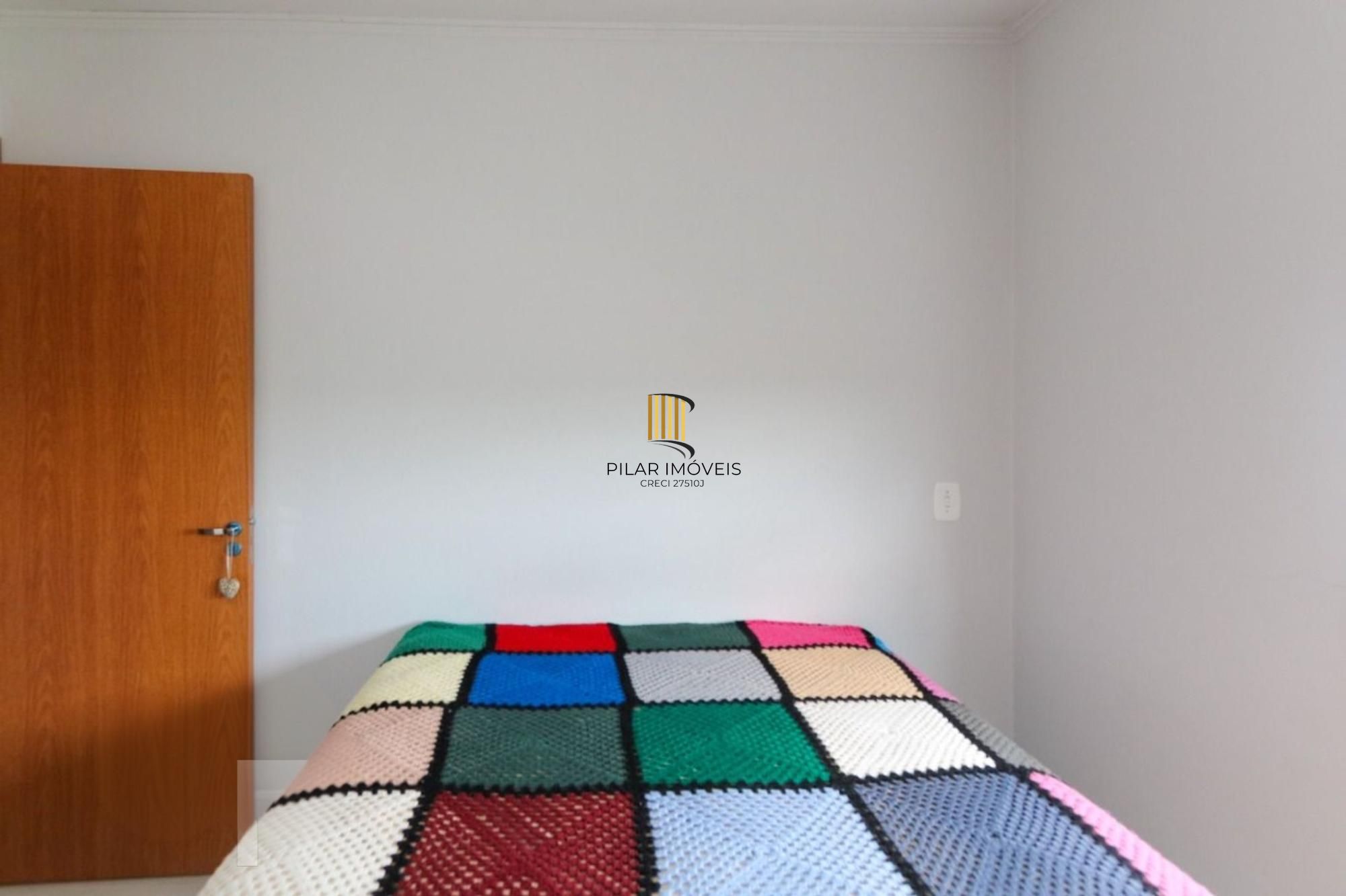 Apartamento com 2 quartos, 1 vaga e elevador no bairro Estancia Velha em Canoas