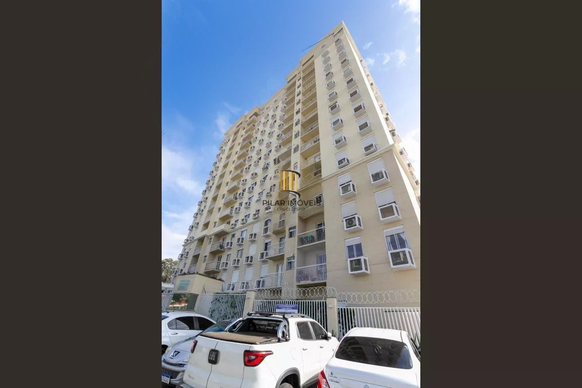 Apartamento de 2 quartos, 1 vaga e elevador no Bairro São Sebastião.