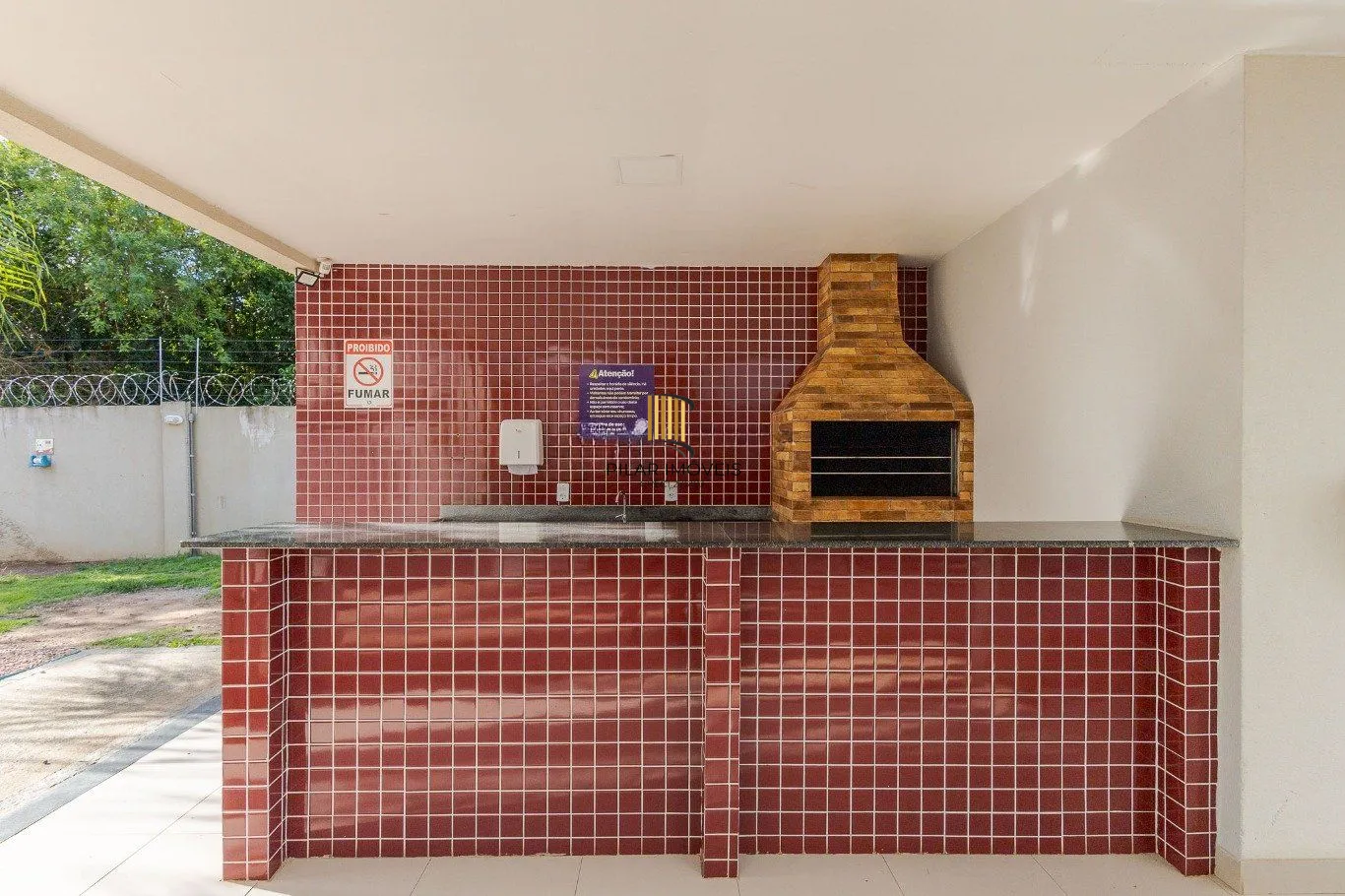 Apartamento de 2 dormitórios e 1 vaga de garagem em Canoas.