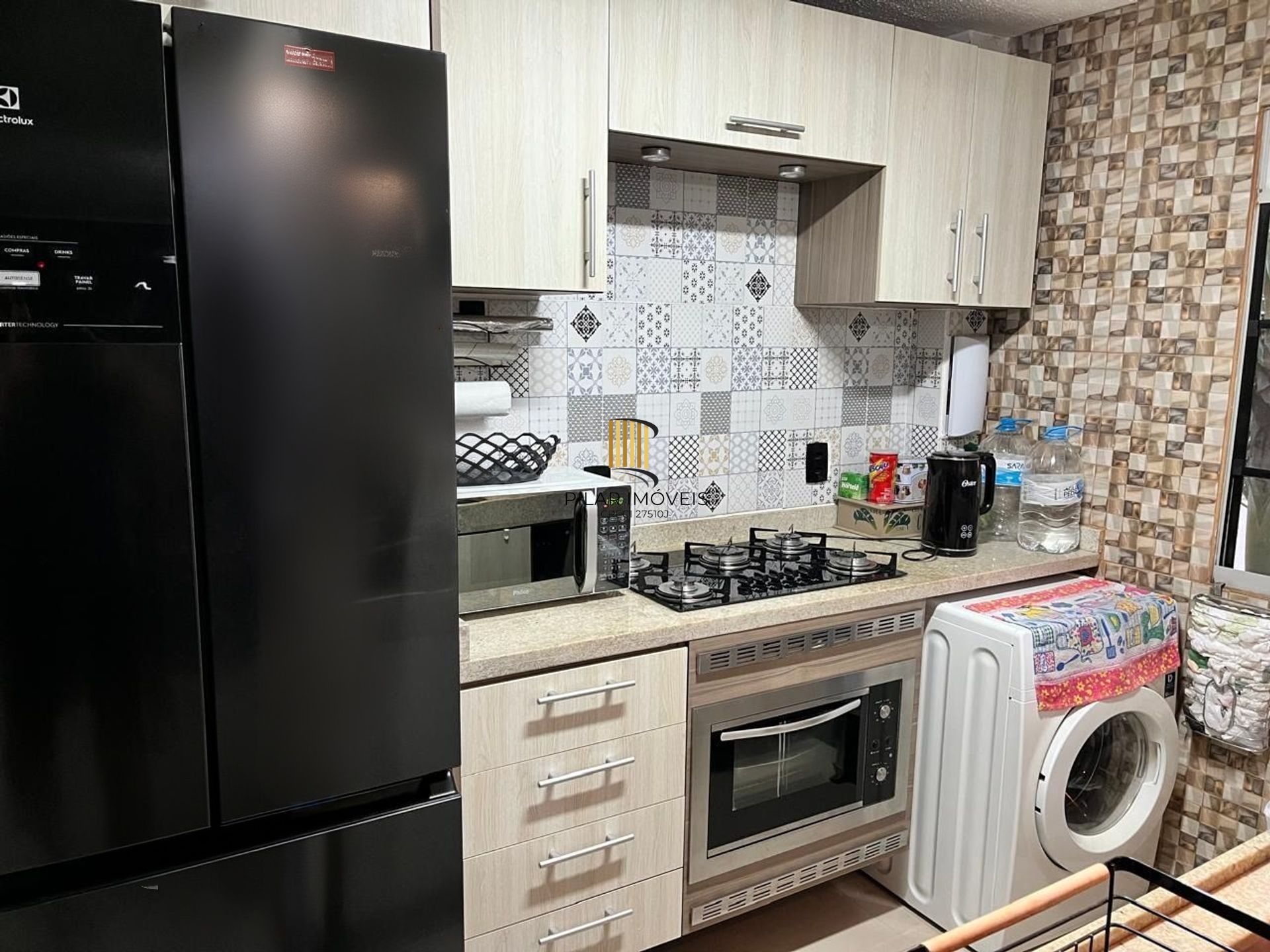 Apartamento de 2 dormitórios e 1 vaga de garagem em Canoas.