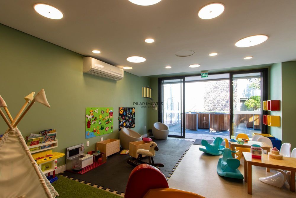 Apartamento semi mobiliado de 3 dormitórios no bairro Pedra Redonda