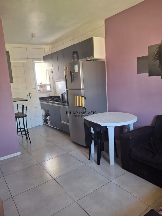 Casa em condomínio de 2 quartos, 1 vaga de garagem em Cachoeirinha.