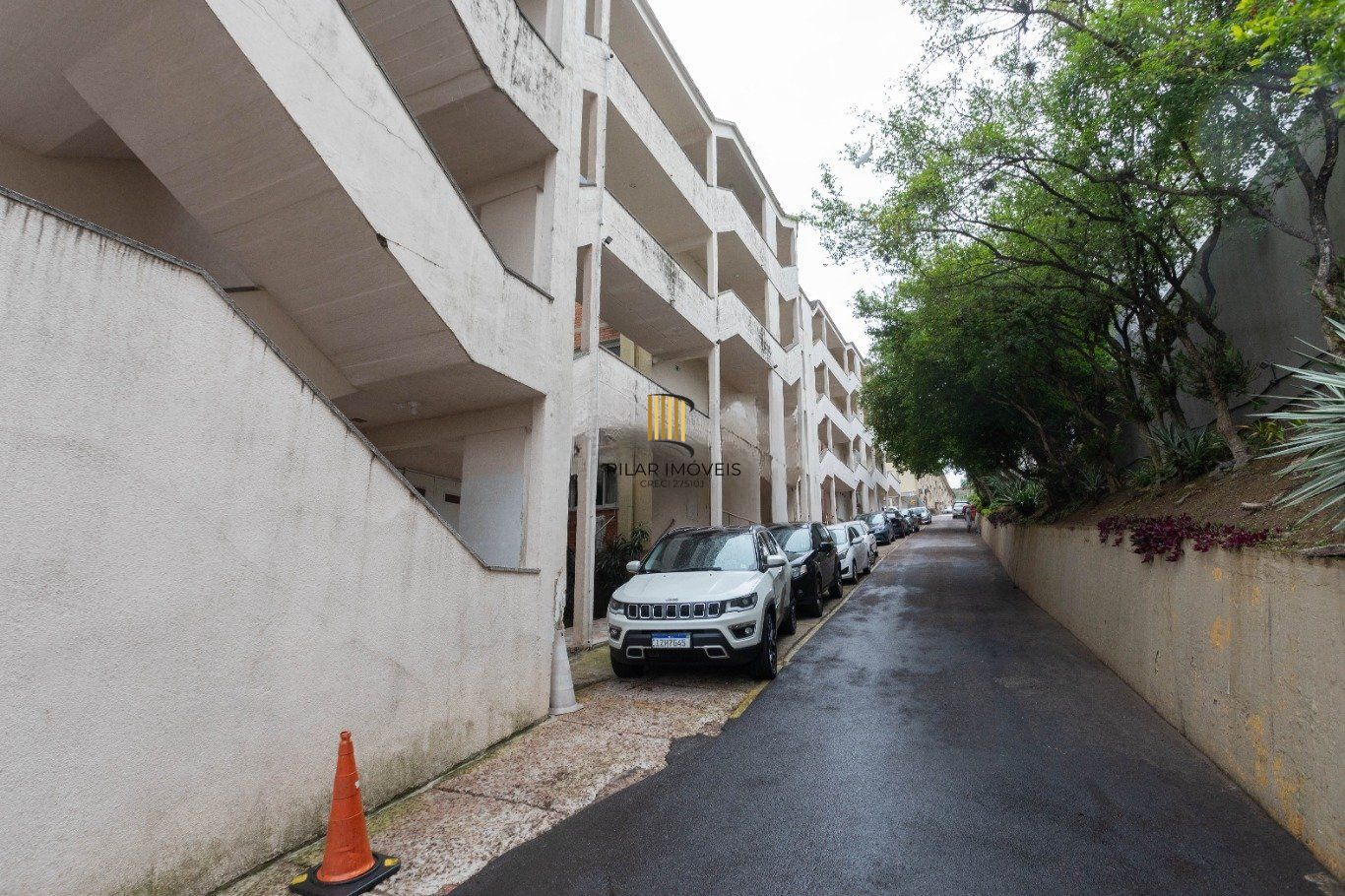 Apartamento com 3 quartos e 1 vaga à venda em Rio Branco, Porto Alegre.