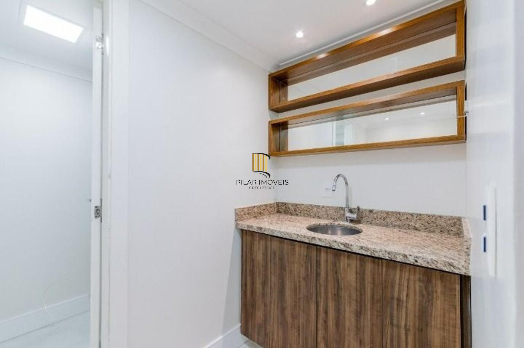 Casa em Condomínio com 5 quartos e 390m² à venda em Boa Vista, Porto Alegre.