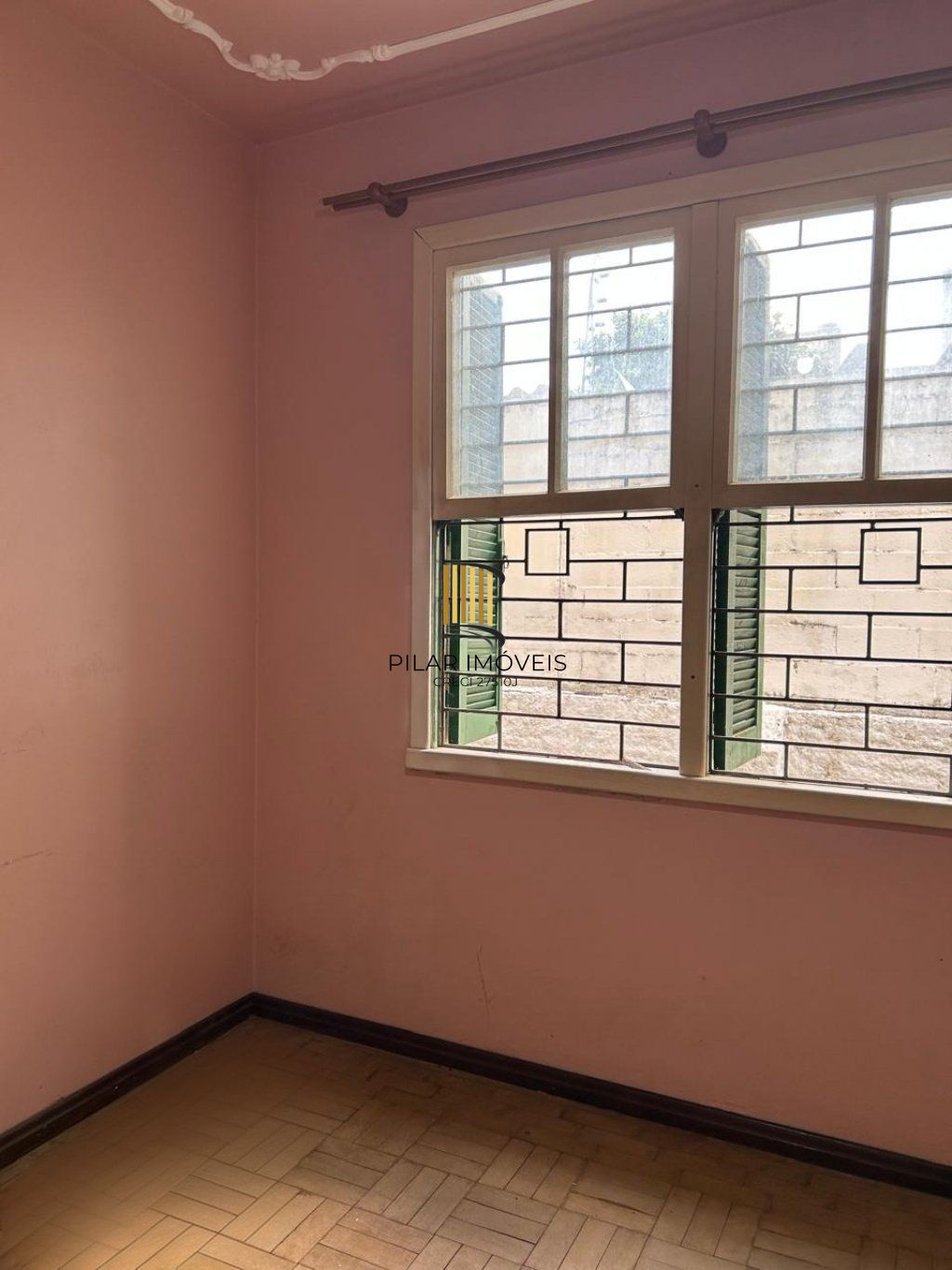 Apartamento térreo com 3 quartos no Bairro Cidade Baixa