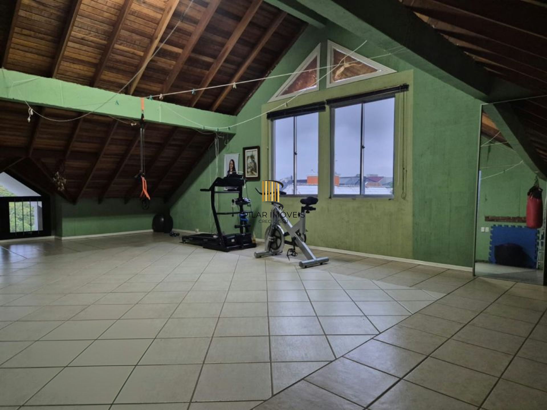 Casa de 3 dormitórios e 2 vagas de garagem coberta Canoas.