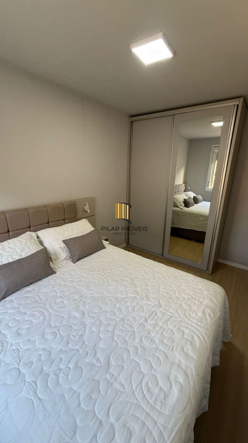 Apartamento de 2 dormitórios, elevador e 1 vaga de garagem em Canoas.