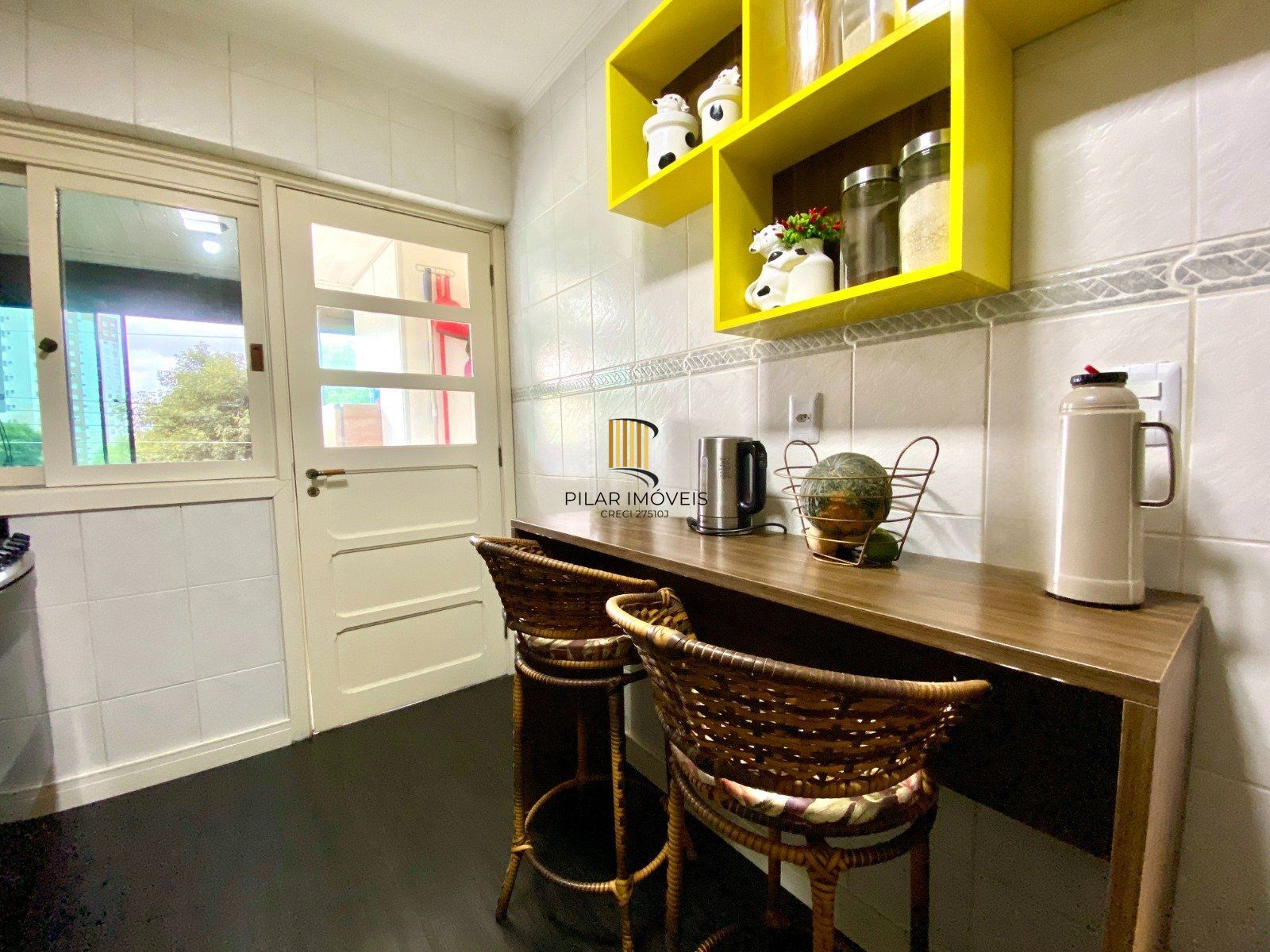 Apartamento com 3 quartos, 2 vagas e elevador no Bairro Vila Ipiranga