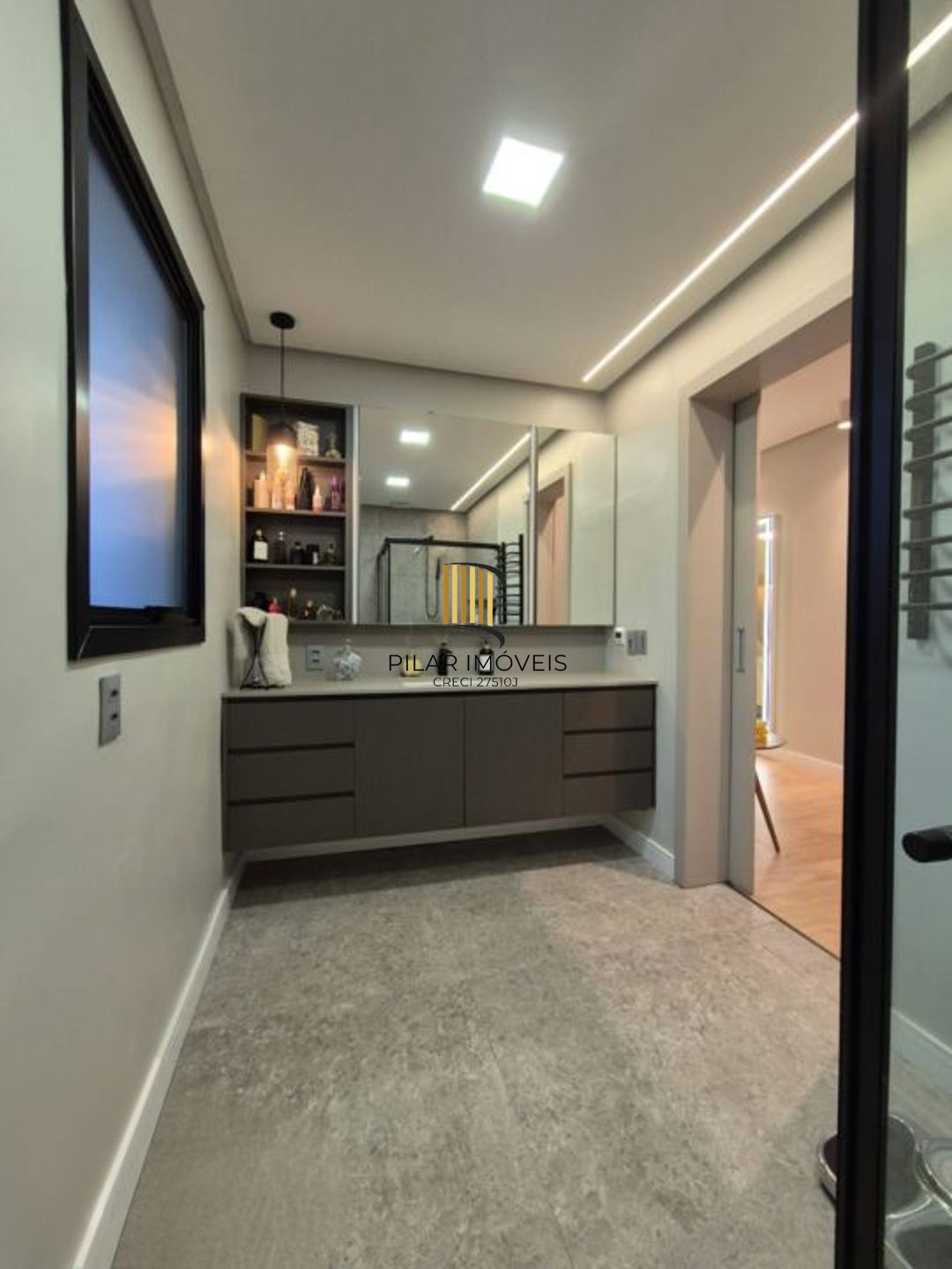 Casa de 3 dormitórios e 2 vagas de garagem coberta Canoas.