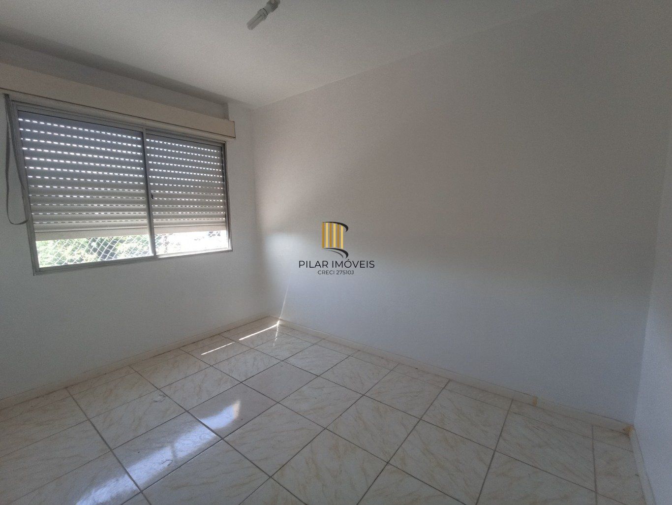 Apartamento com 2 dormitórios, 1vaga de garagem e elevador no centro de Canoas.
