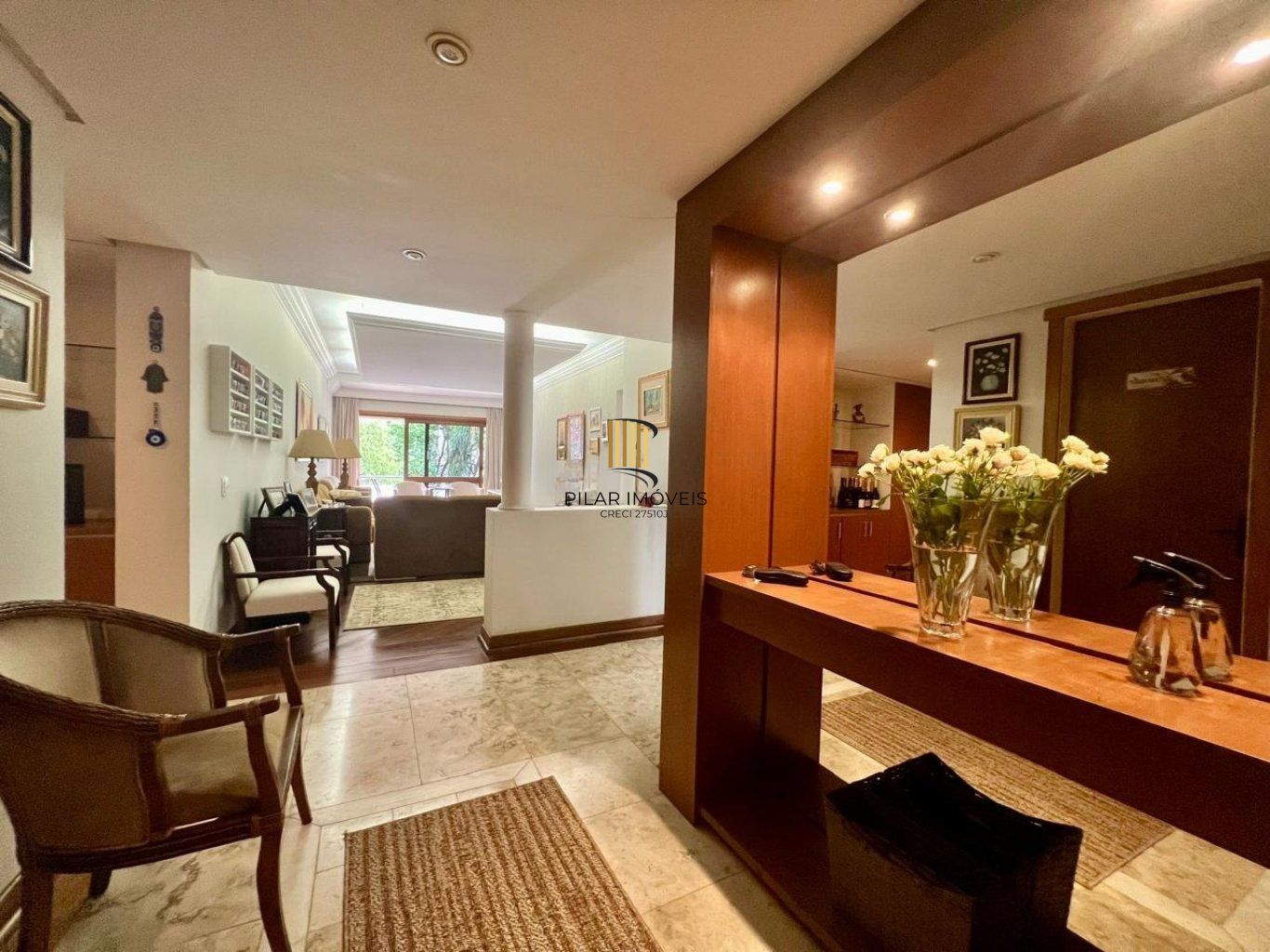 Apartamento com 4 quartos, 223m² e 2 vagas no bairro Jardim do Salso