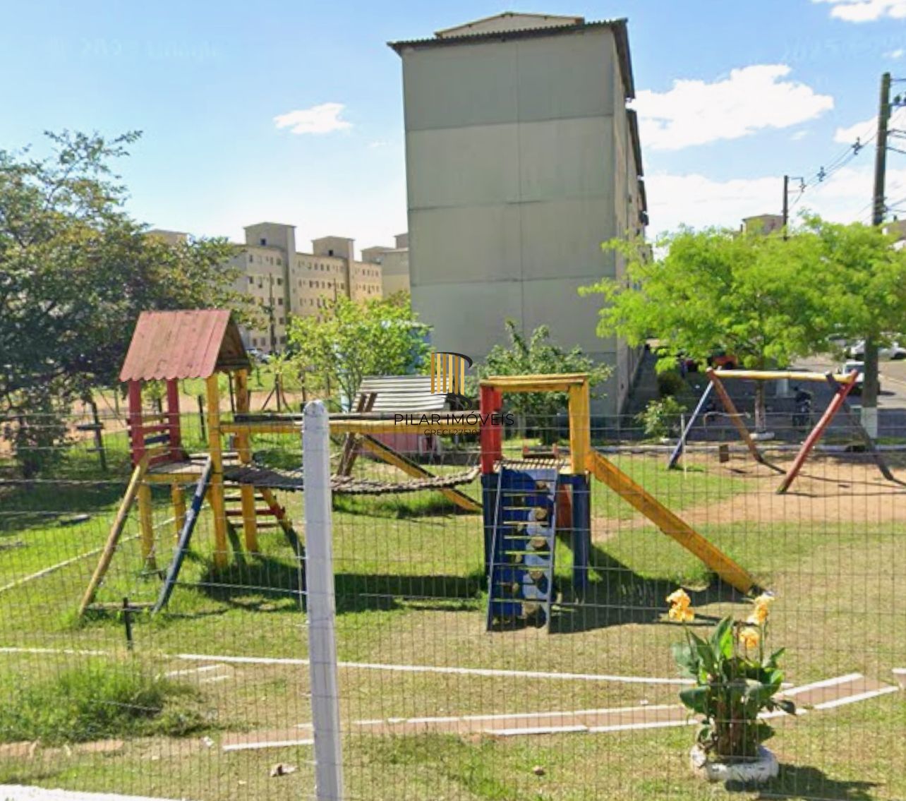 Apartamento com 2 quartos 1 vaga de garagem Bairro Guajuviras Canoas