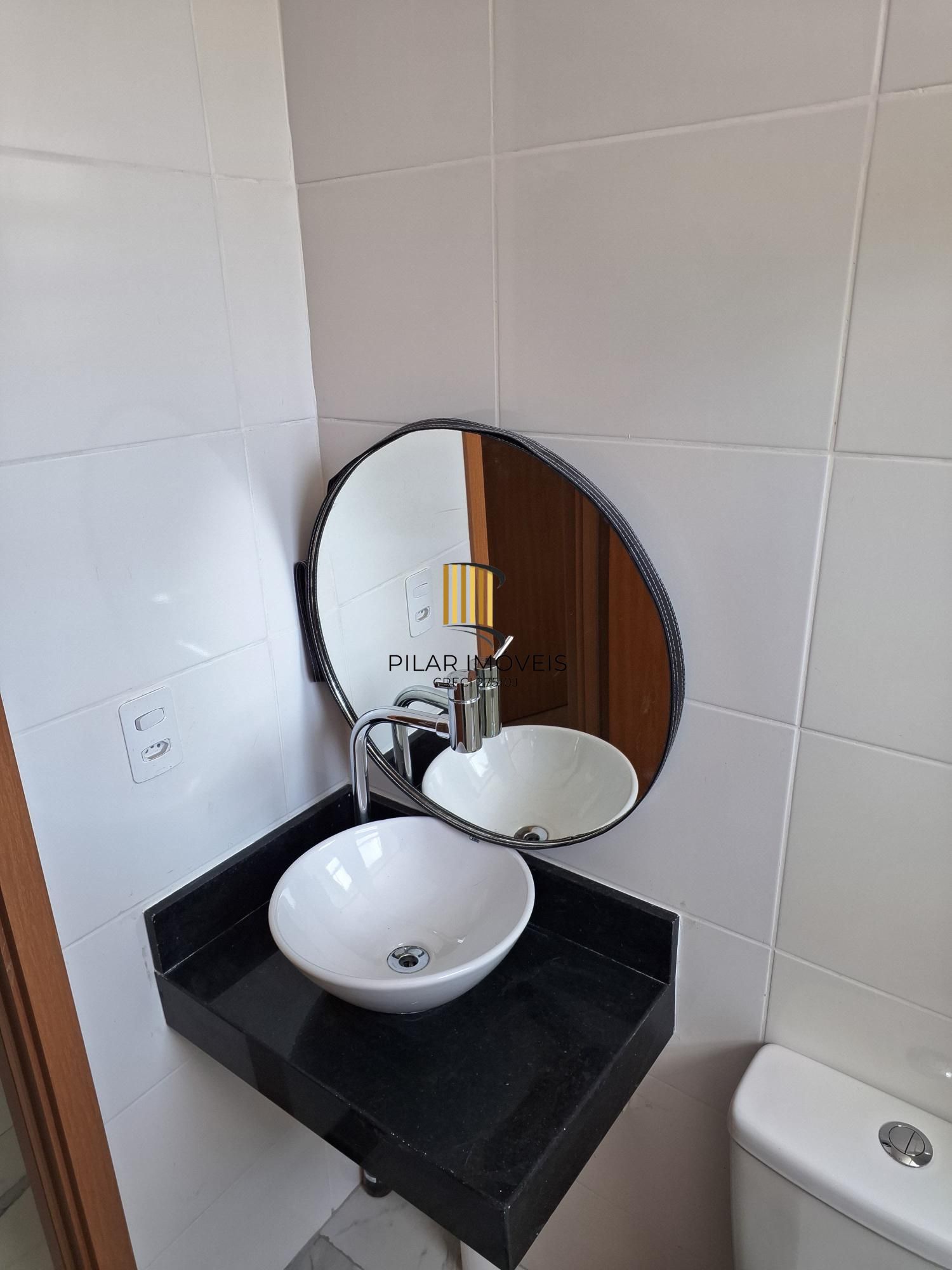 Apartamento 2 dormitórios 2andar, 1 vaga e Piscina na Av. Protásio Alves