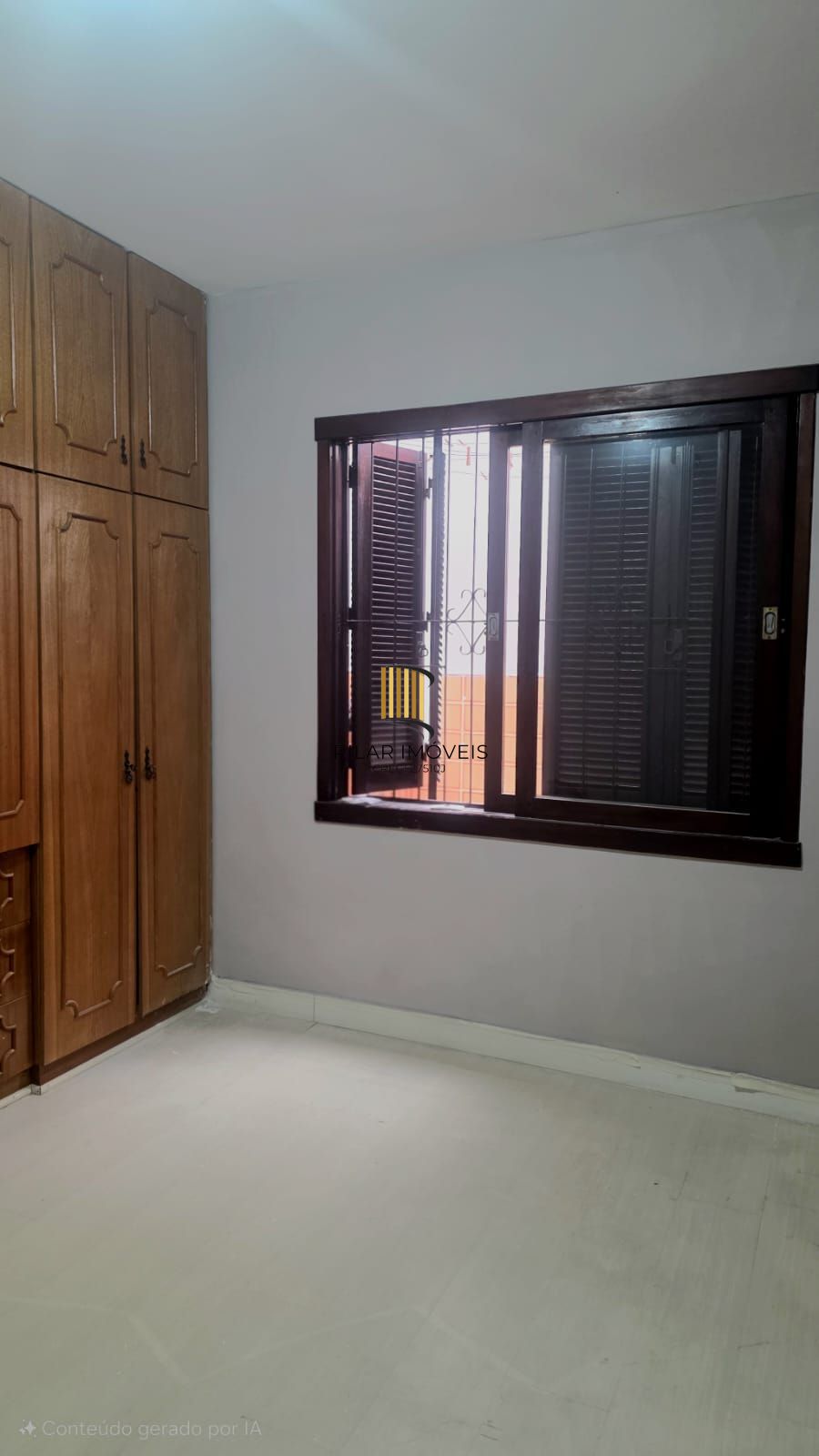 Casa de 3 dormitório no bairro Jardim do Salso