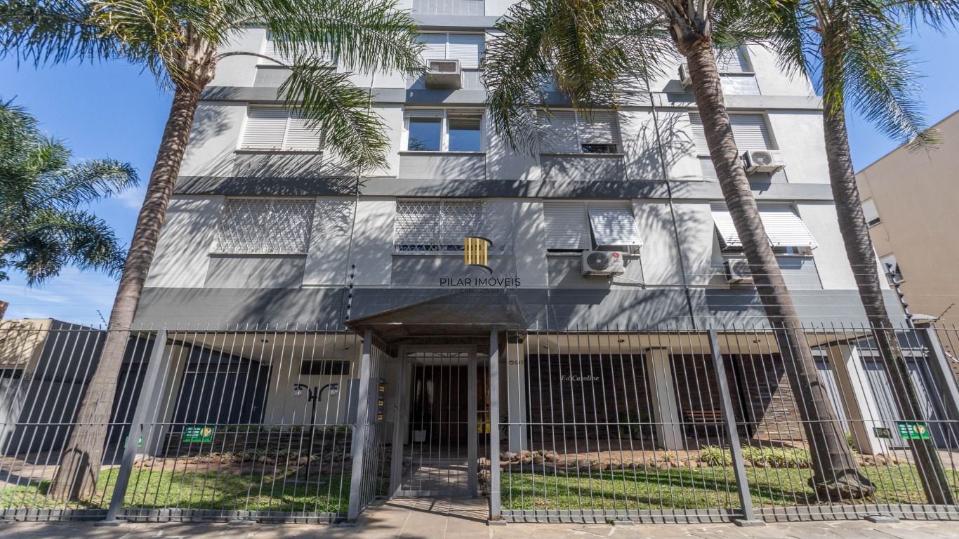 Apartamento com 2 dormitórios e 1 vaga de garagem no Bairro Santana