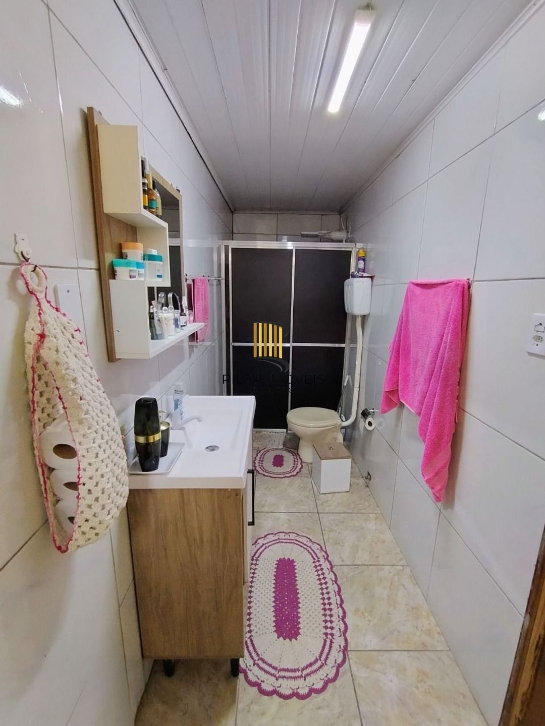 Casa de 3 dormitórios e 4 vagas de garagem em Canoas.