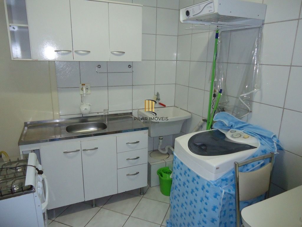 Apartamento 2 dormitórios térreo na Avenida Independência