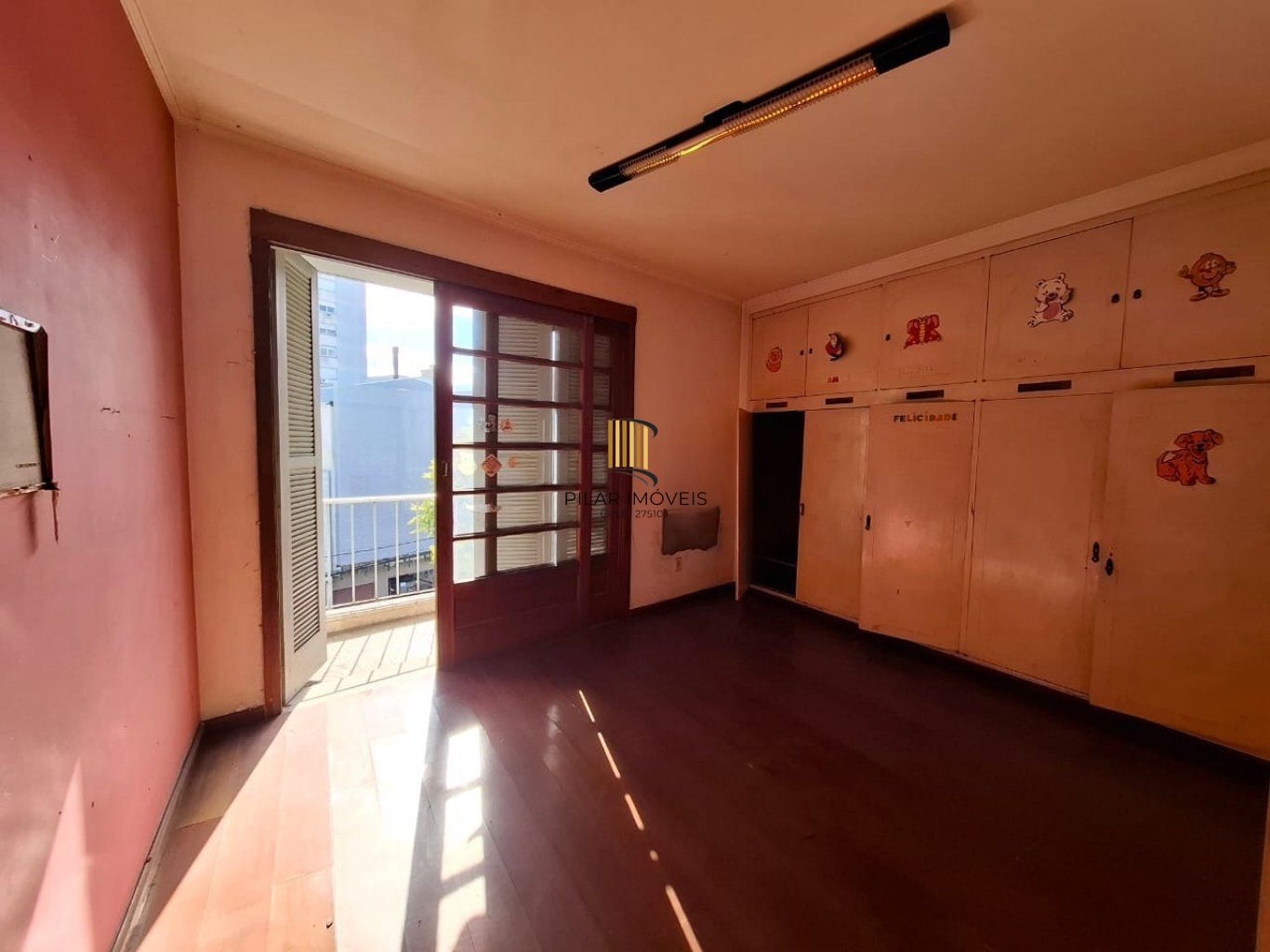 Apartamento de 4 dormitórios bairro Independência