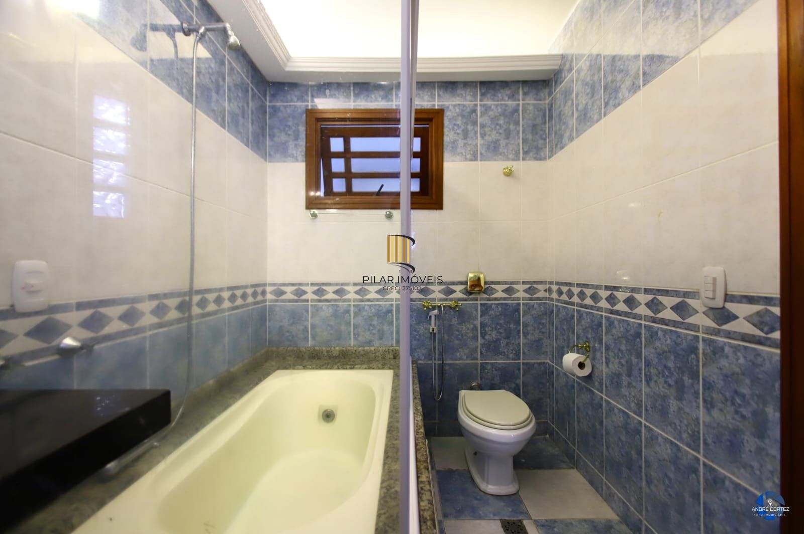 Casa 3 dormitórios no Bairro Chácara das Pedras