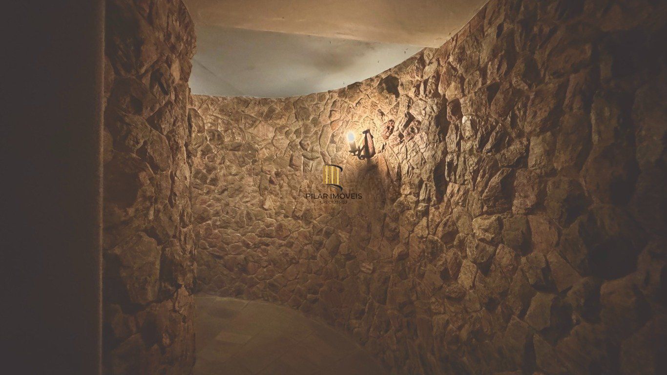 Casa com 4 Quartos e 4 banheiros, 600 m² por R$ 3.790.000 no Jardim Lindóia.