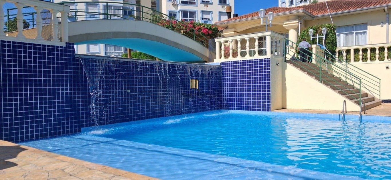 Cobertura com 3 quartos, 2 Vagas de garagem No Bairro Cavalhada.