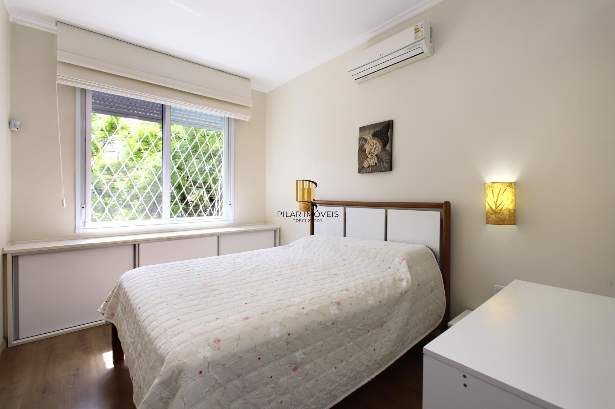 Casa de 4 quartos, 3 banheiros, 3 vagas no bairro Rio Branco