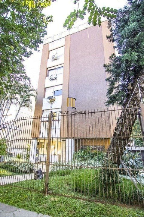 Apartamento com 3 quartos, 1 vaga e elevador no Petrópolis, Porto Alegre.