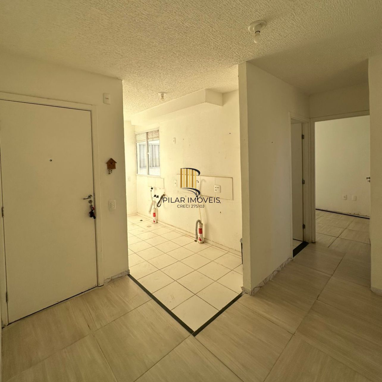 Apartamento 2 dormitórios com 1 vaga Bairro Rubem Berta Porto Alegre