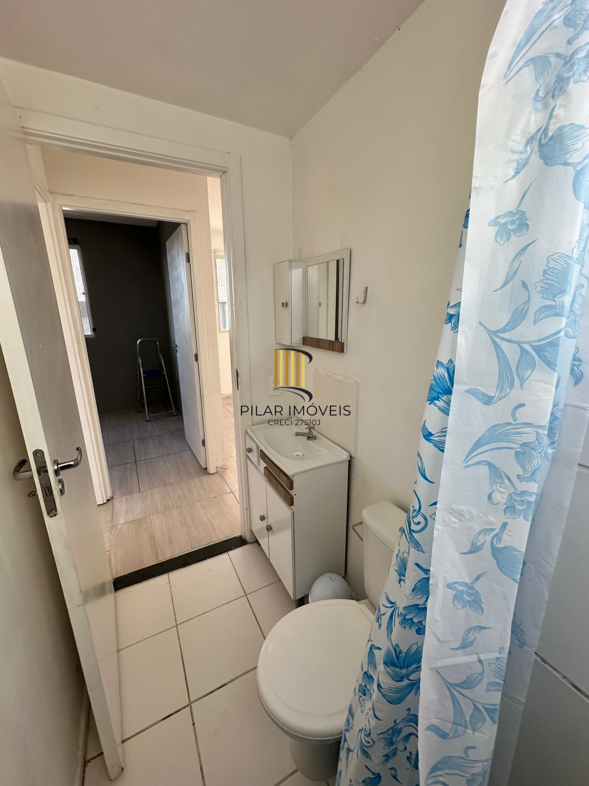 Apartamento 2 dormitórios com 1 vaga Bairro Rubem Berta Porto Alegre