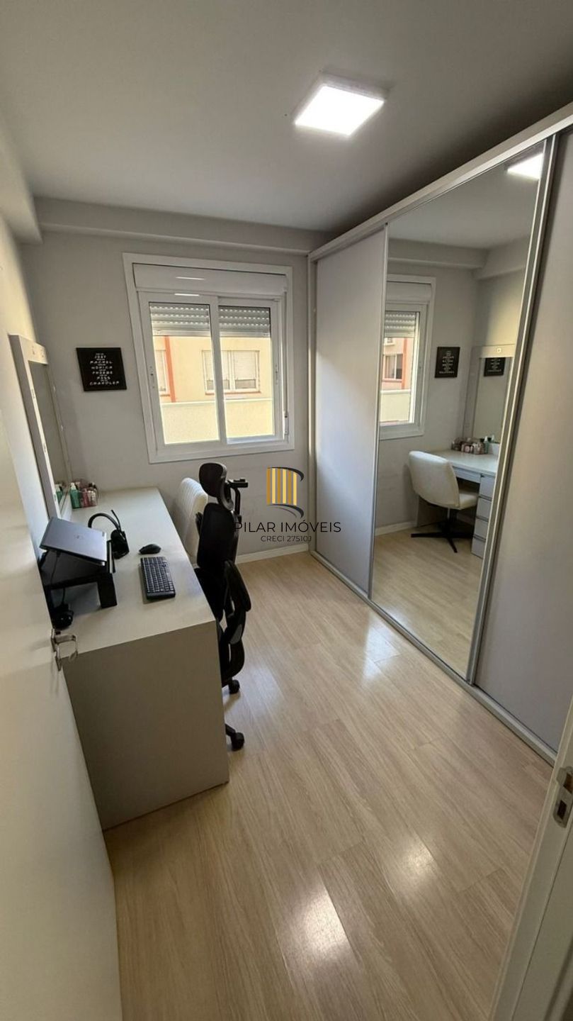 Apartamento de 2 dormitórios, elevador e 1 vaga de garagem em Canoas.