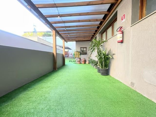 Apartamento de 2 dormitórios, elevador no bairro Petrópolis Porto alegre.