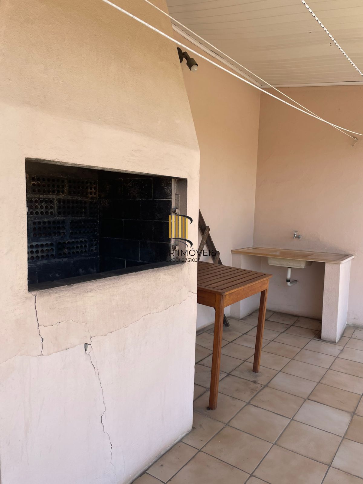 Apartamentosemi mobiliado de 2 dormitórios, 1 vaga no bairro Partenon