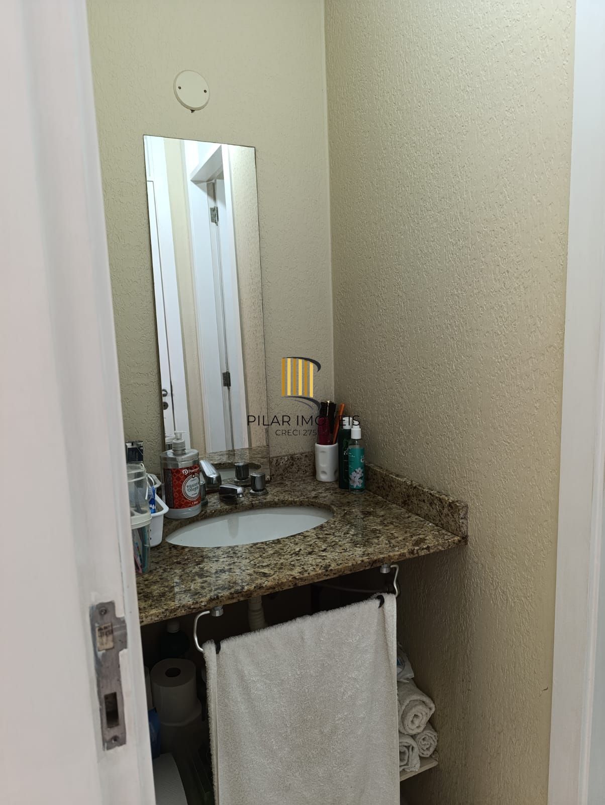 Casa em Condomínio fechado 3 quartos e 1 vaga no bairro Jardim Itu.