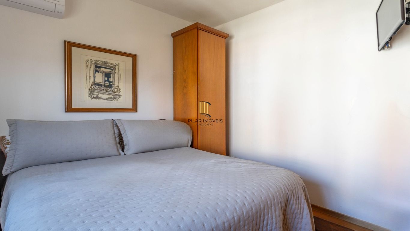 Apartamento com 2 dormitórios e 1 vaga de garagem no Bairro Santana