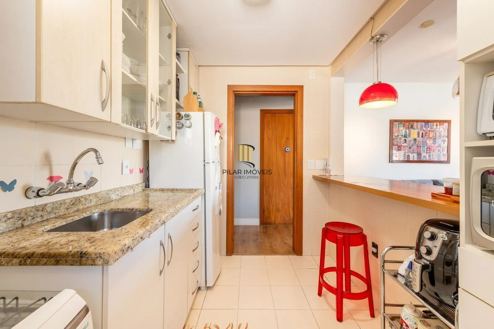 Apartamento com 2 quartos, sendo 1 suíte e 2 vagas no bairro Bela Vista