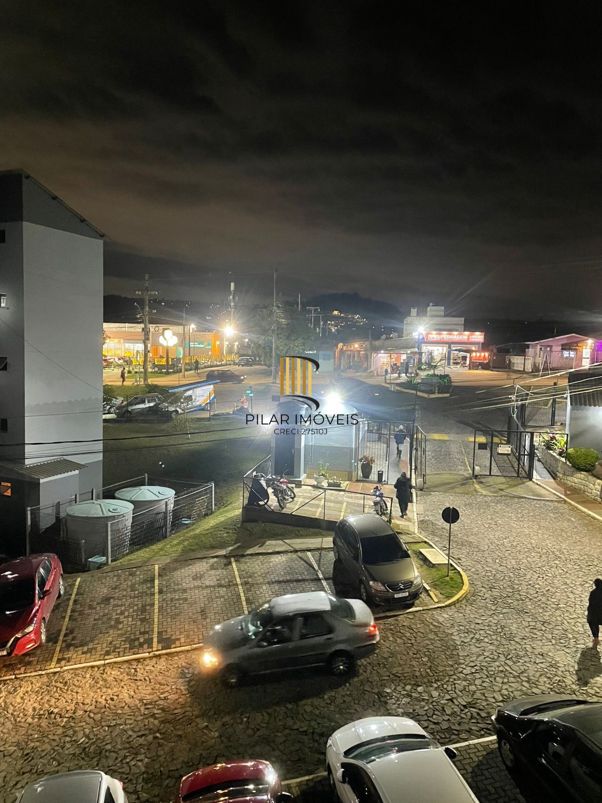 Apartamento com 2 dormitórios no Bairro Vila Nova