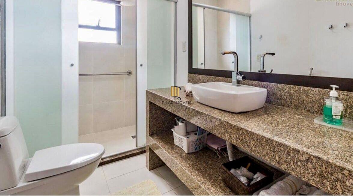 Casa com 3 quartos, 2 vagas e 266m² para vender - Jardim Planalto, Porto Alegre