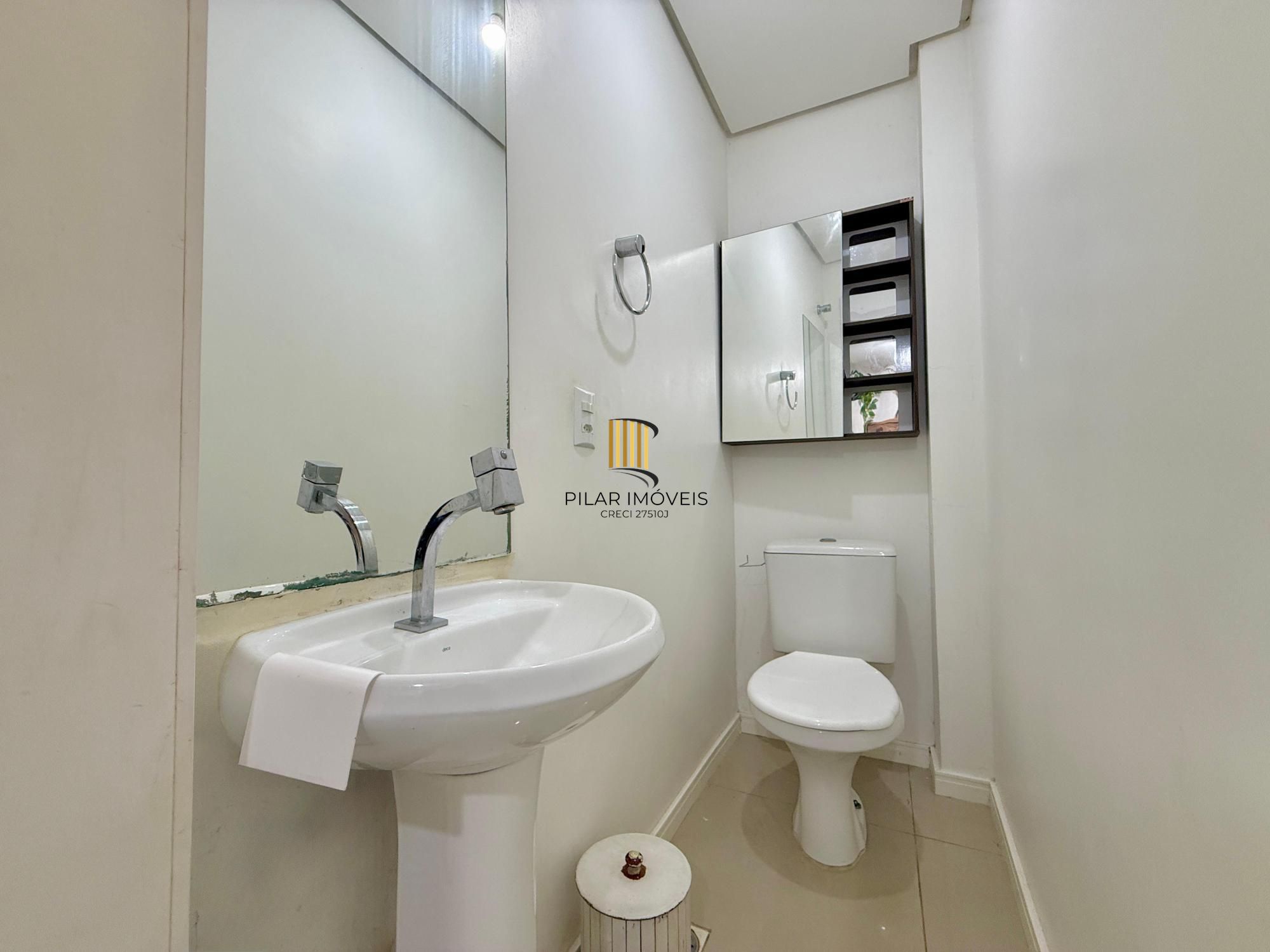 Casa para venda 2 suítes e 2 vagas, em Niterói com 81 m² em Canoas