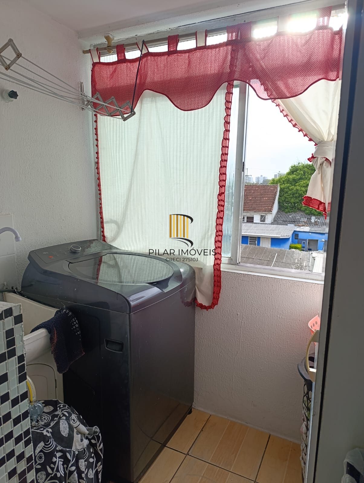 Apartamento semi mobiliado de 2 dormitórios bairro Sarandi