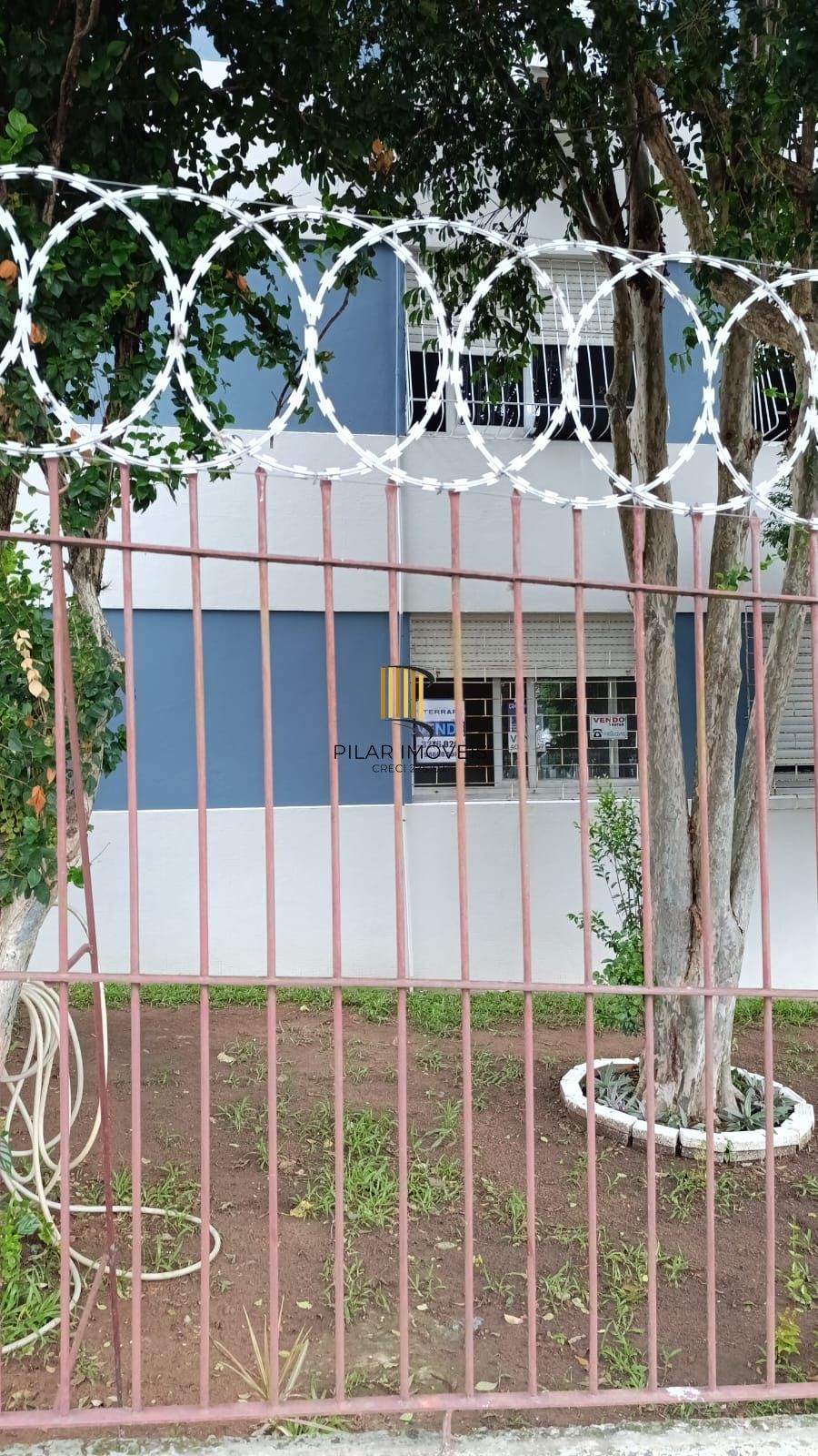 Apartamento térreo de 2 quartos no bairro Jardim Leopoldina.