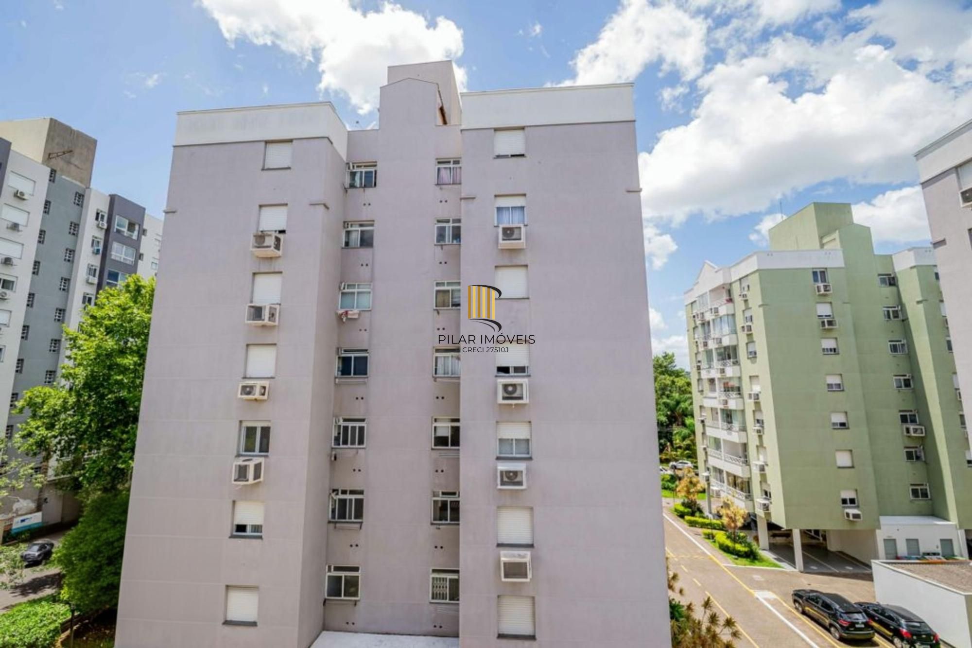 Apartamento semi mobiliado de 3 quartos, elevador, 1 vaga no bairro Cavalhada