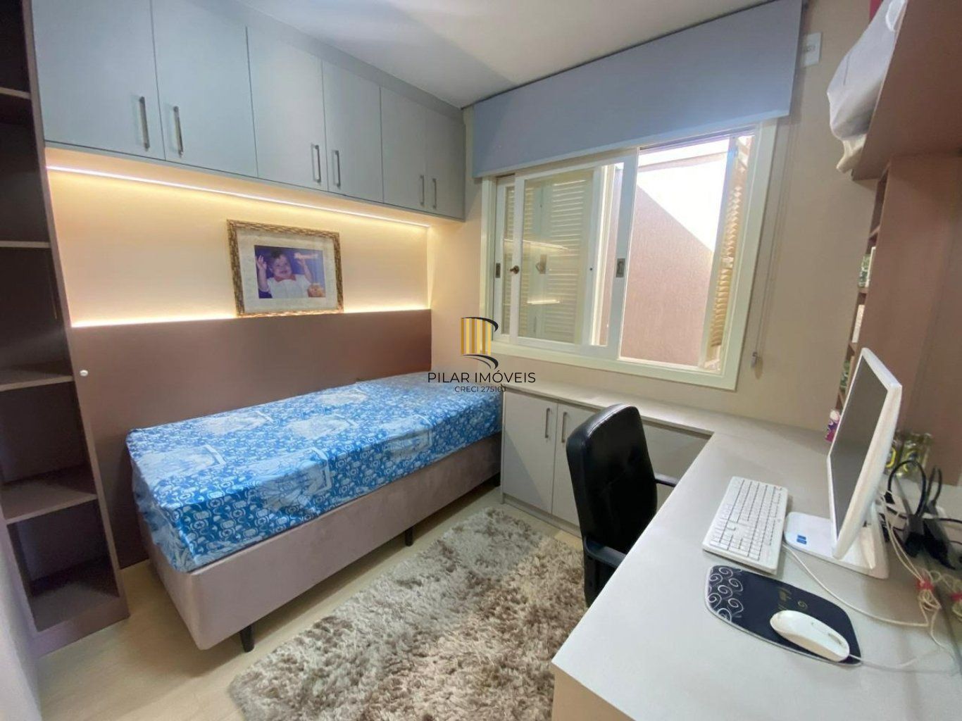 Casa de 3 quartos, 2 vagas de garagem cobertas no bairro Mato grande em Canoas.