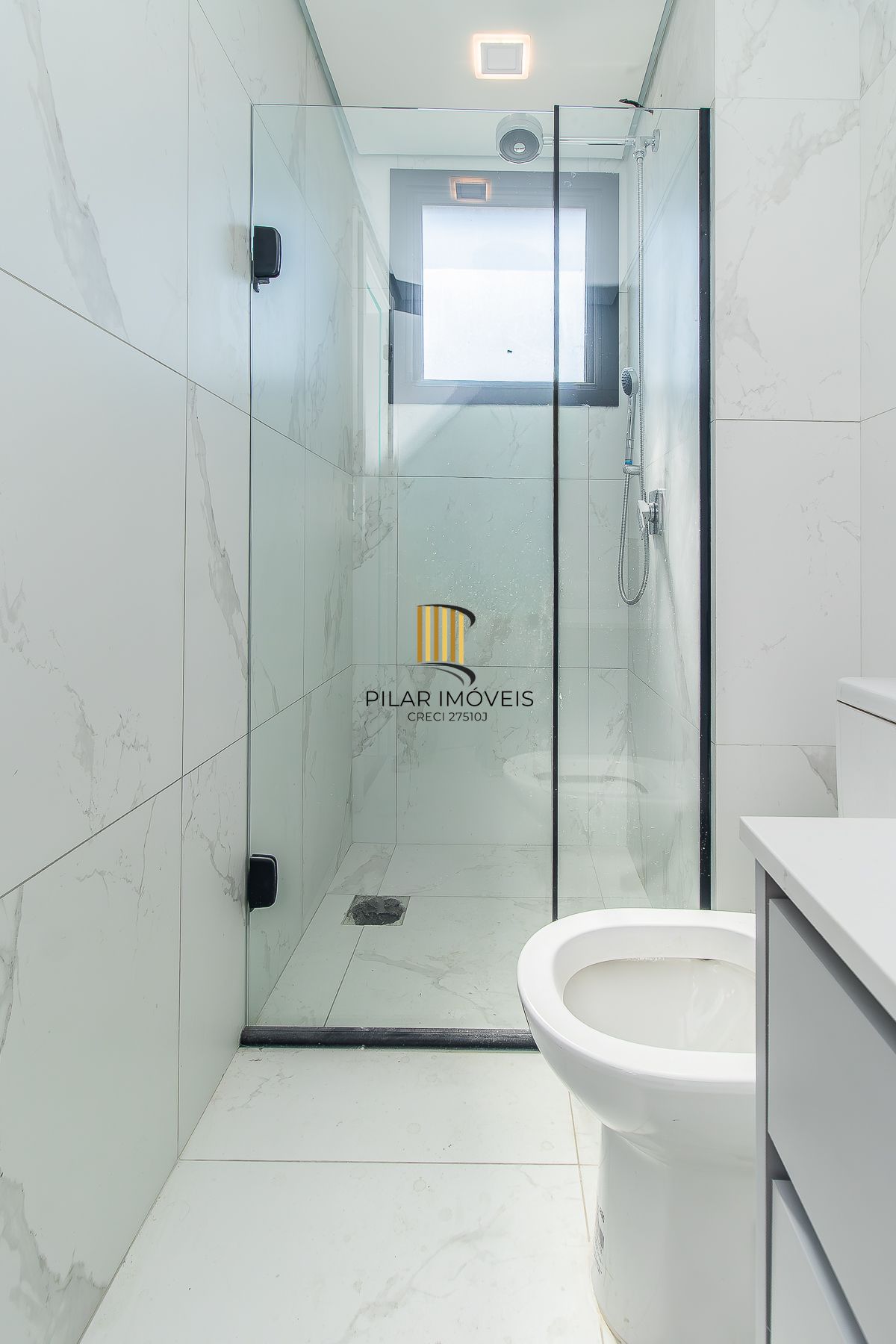 Incrível apartamento mobiliado 2 suítes novo no Menino Deus