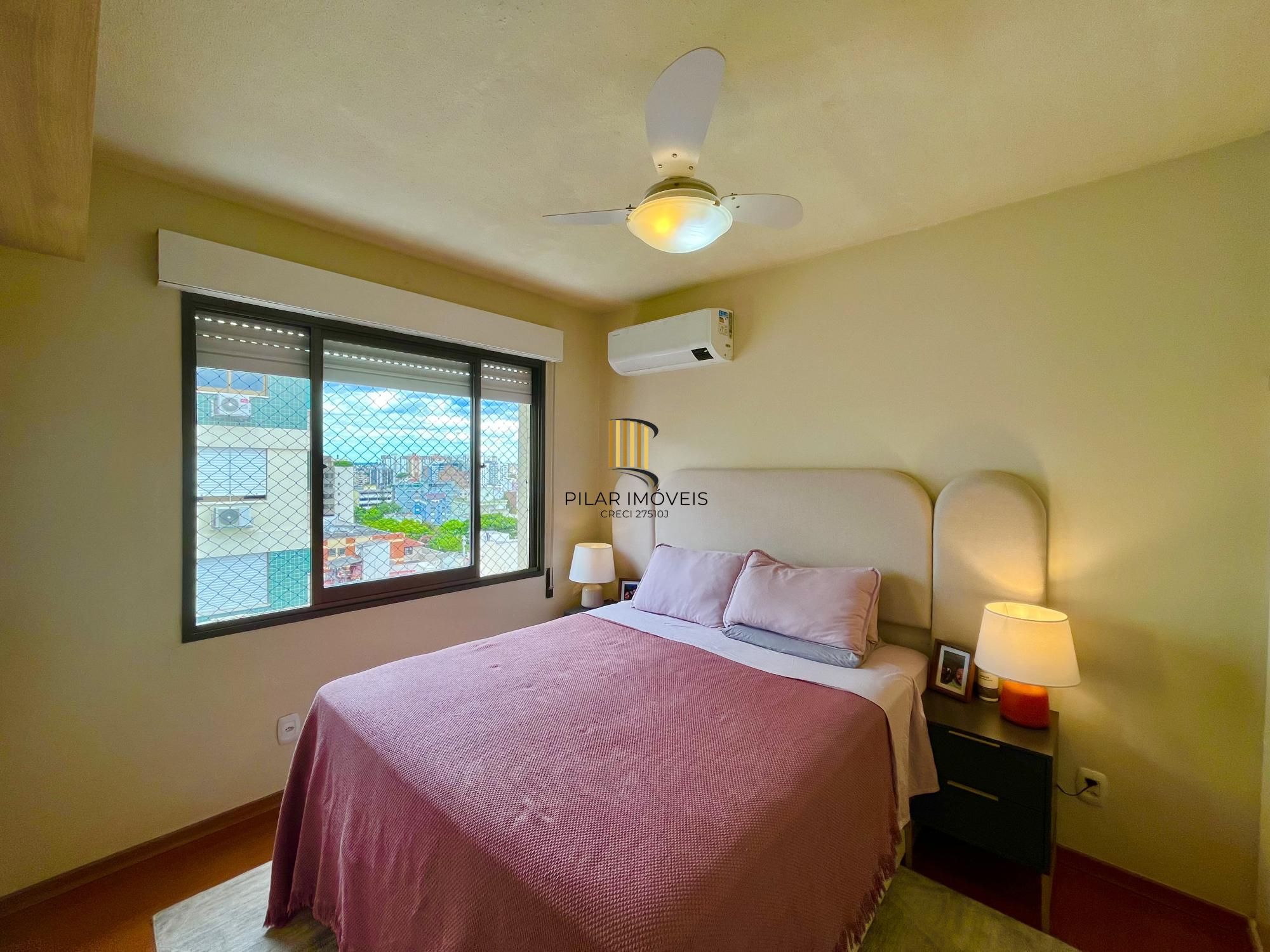 Apartamento semimobiliado em condomínio com infra de lazer no Cristo Redentor