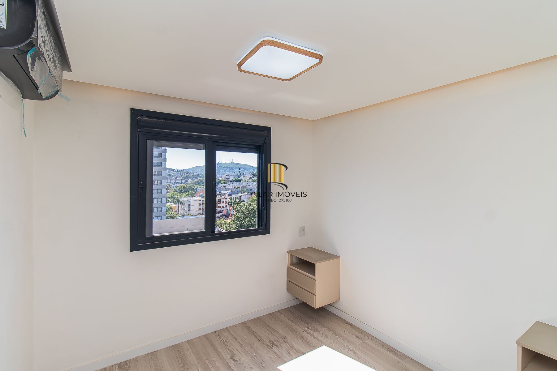 Incrível apartamento mobiliado 2 suítes novo no Menino Deus